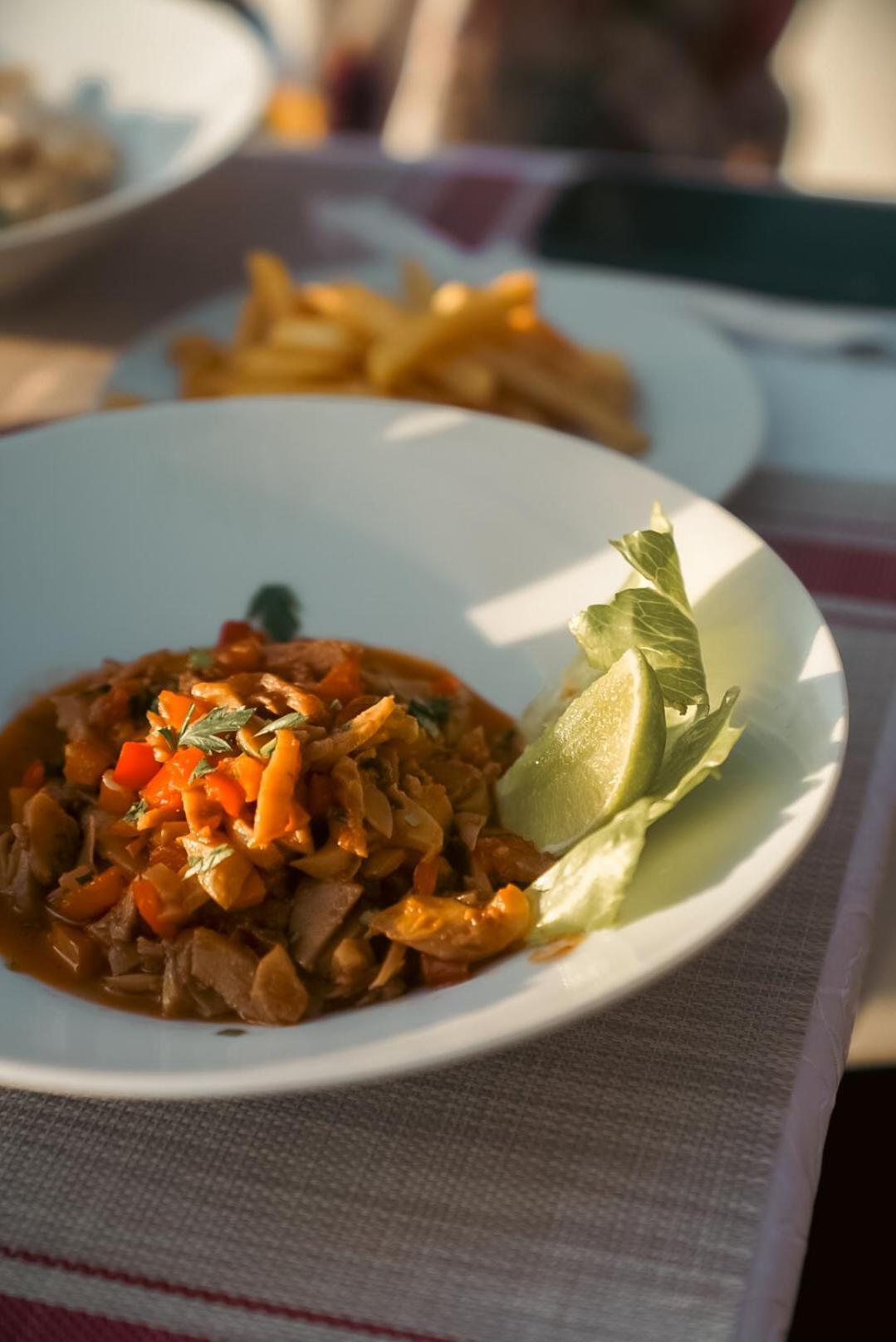 Soficu Hotel On The Beach 바야히베 외부 사진